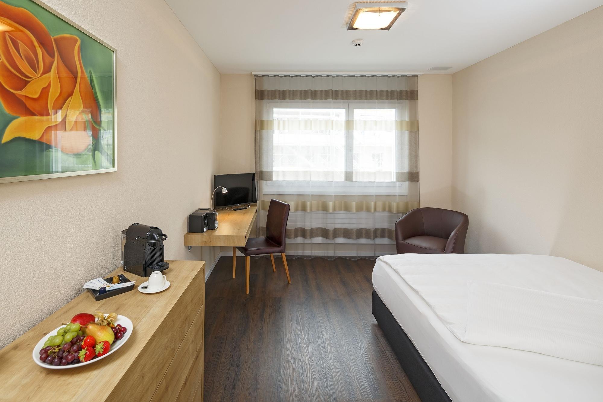Villmergen Swiss Quality Hotel Esterno foto