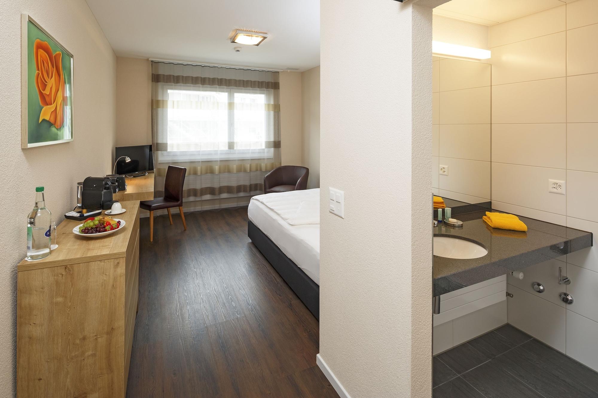 Villmergen Swiss Quality Hotel Esterno foto